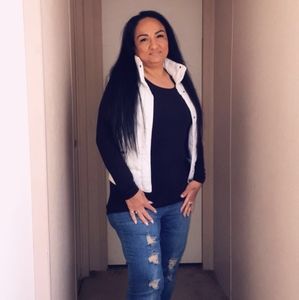 Meet your Posher, Gena